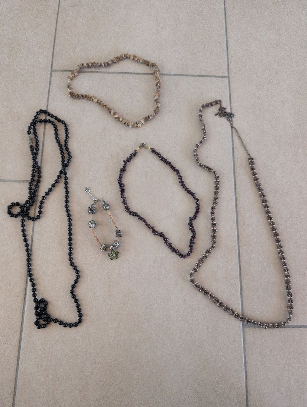 Ketten: Schmuck Set Edelsteinketten  – Gebraucht aus Glattbrugg von Rose198