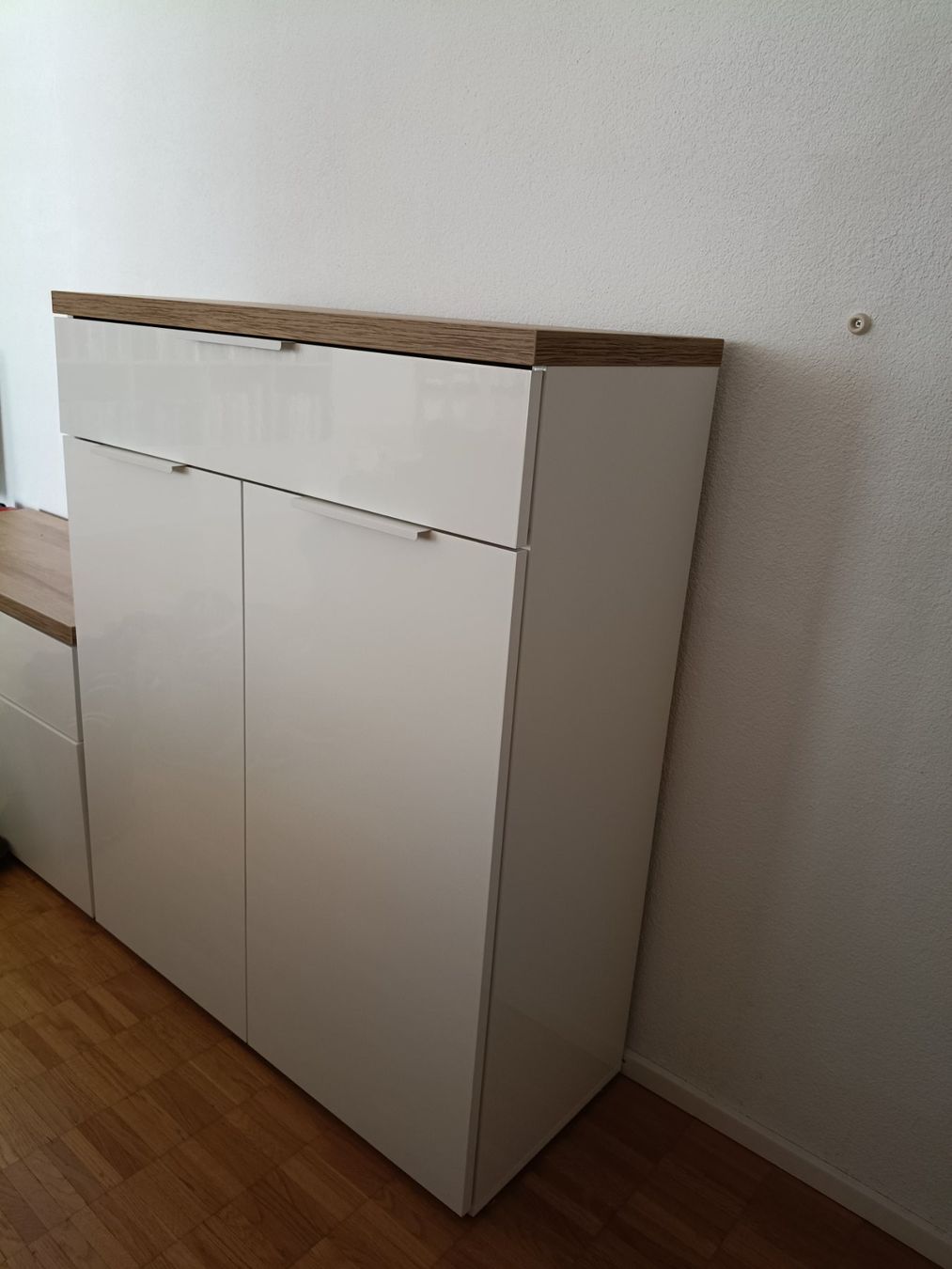 Cassettiere: Kommode/Schuhschrank Hochglanz weiss 2-teilig – Usato da Zürich venduto da r_b24mt 1