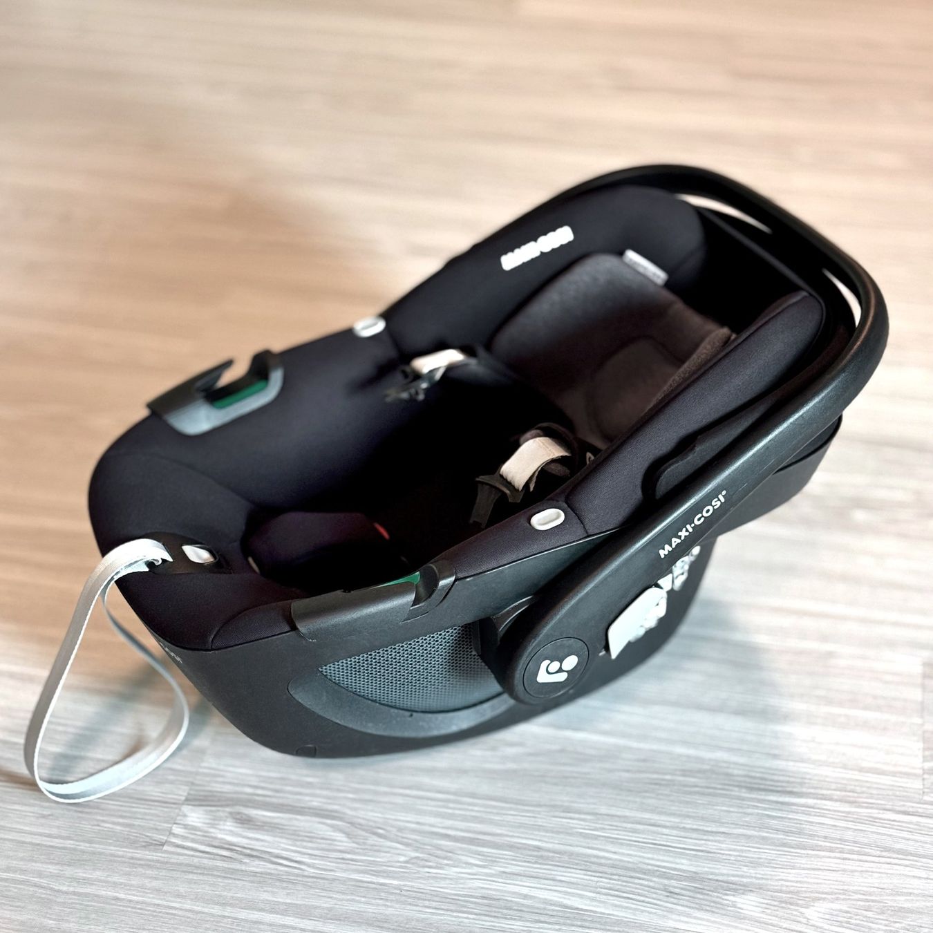 Maxi-Cosi Auto-Kindersitze: Maxi-Cosi Pebble 360 Autositz mit Basisstation – Gebraucht aus Löhningen von Loop3000 3