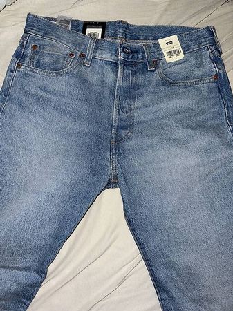 Levis Jeans (neu mit Etikette) 31/34