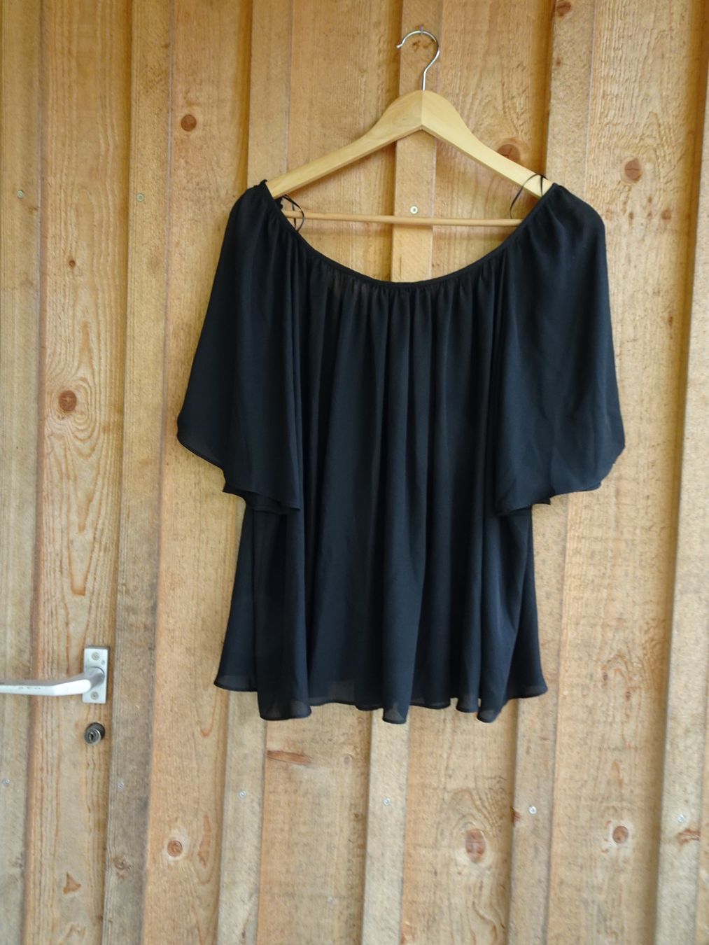 Zara Camicette: Schwarze Bluse von ZARA Basic Gr. M - 425120 – Usato da Küssnacht am Rigi venduto da Good4Deckeli 1