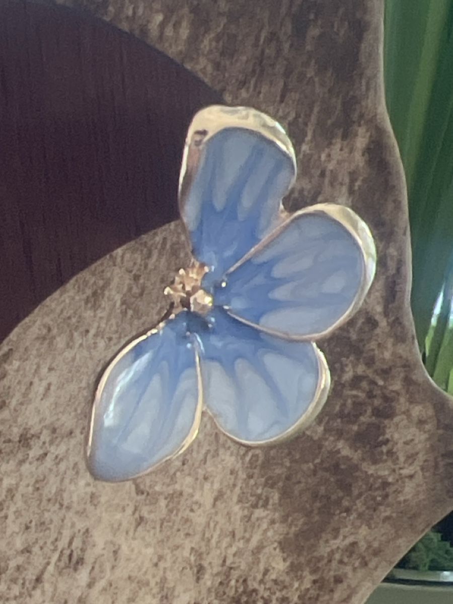 Ohrringe & -stecker: Blume Ohrstecker, hellblau-goldig – Neu (gemäss Beschreibung) aus Seon von Sunny-Schmuck78 1
