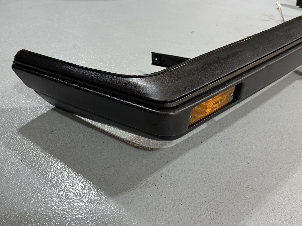 VW Tutti pezzi di ricambio auto: VW Golf 1 Stossstange – Usato da Niederhasli venduto da Ajlina1212 4