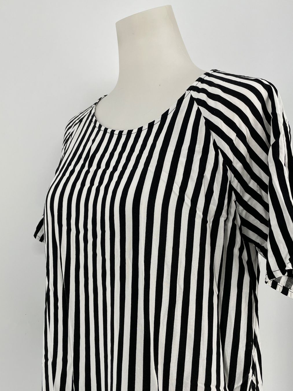 Vestiti: Kleid gestreift Gr. 38 von Jacqueline de Young – Usato da Auenstein venduto da moin. 2