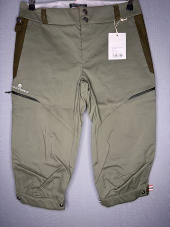 Amundsen Skauen Knickerbockers Damen – Gr. M – Neu mit Etike