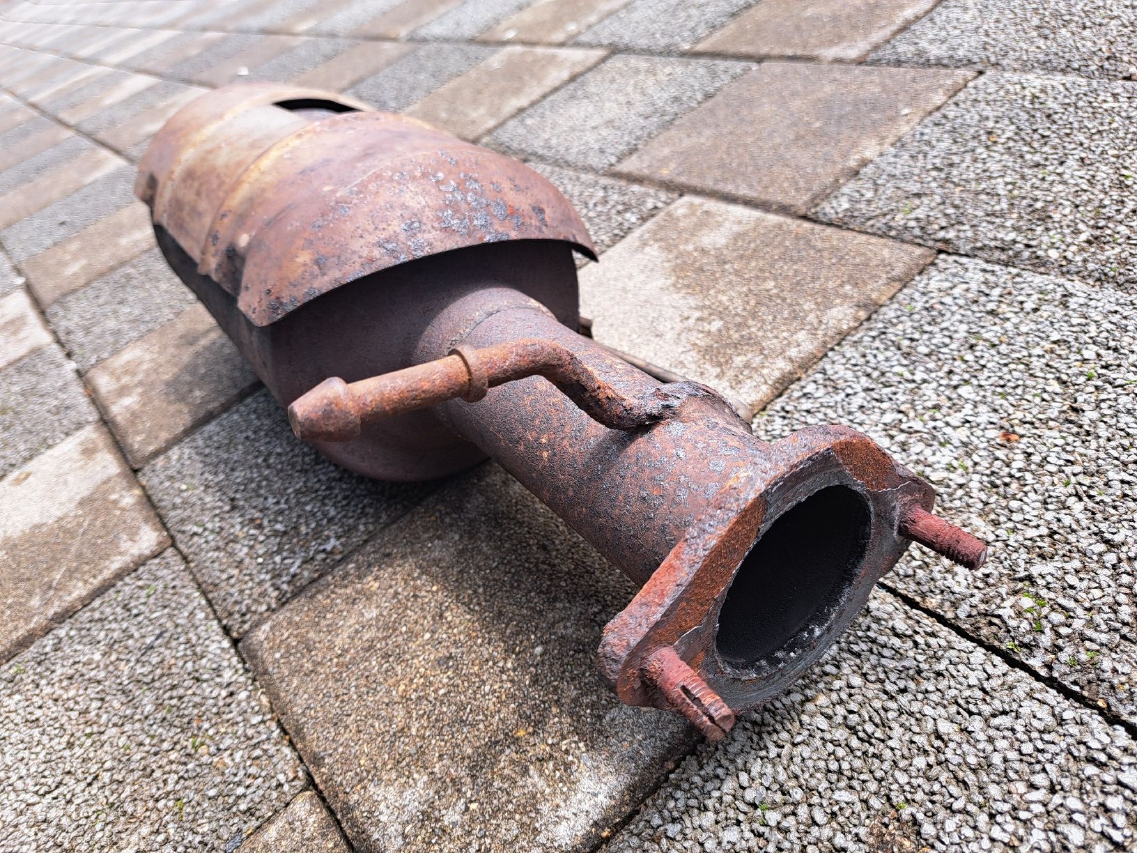 Volvo Sistemi di scarico: Partikelfilter Volvo V50 Auspuff original – Difettoso da Subingen venduto da Fabenuk 3