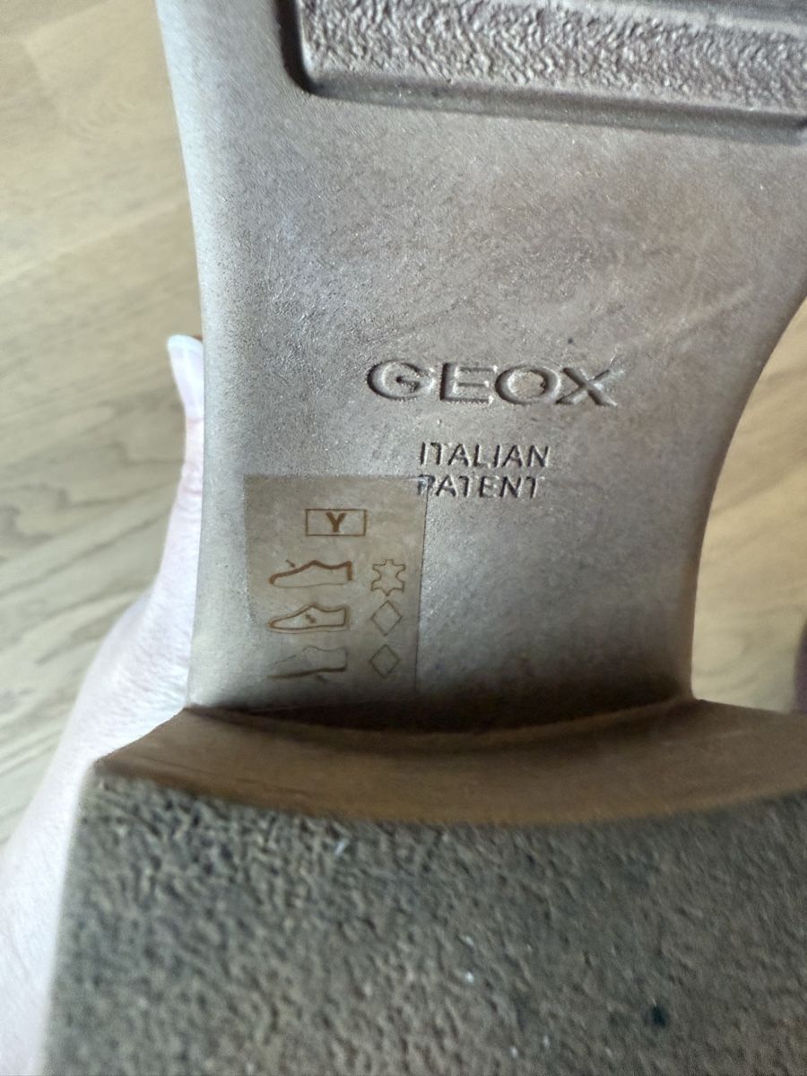 Geox Scarpe da donna: Geox Stiefeletten, Gr. 39 – Nuovo (secondo la descrizione) da St. Gallen venduto da gat_kp29 5