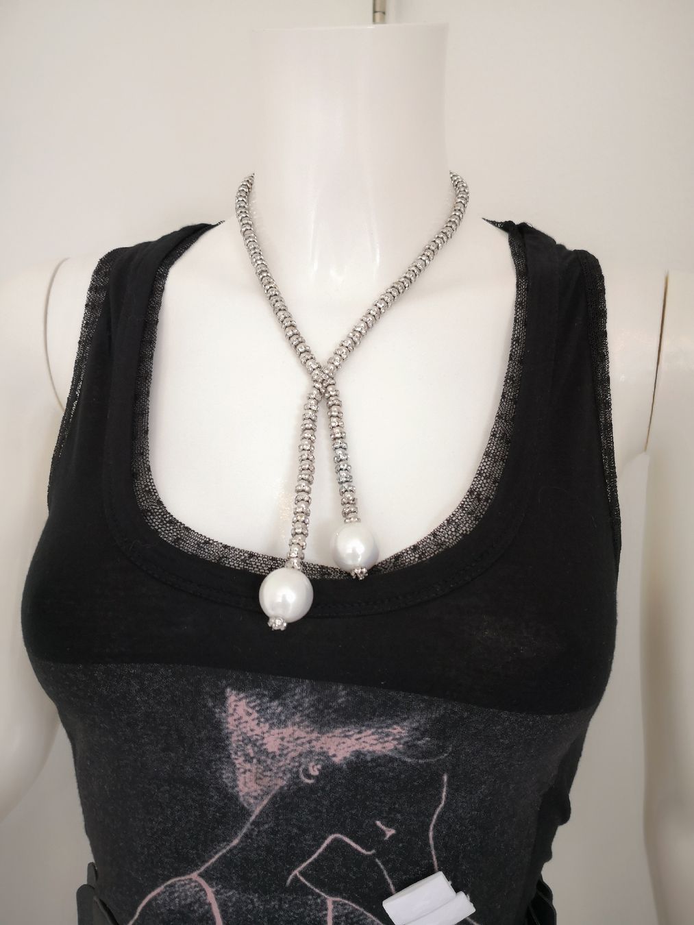 Mango Tops: 🤩MANGO TOP SCHWARZ MIT DRUCK & PERLEN – Neuf (Voir description) à Olten par Naja-Twins-Twins 7