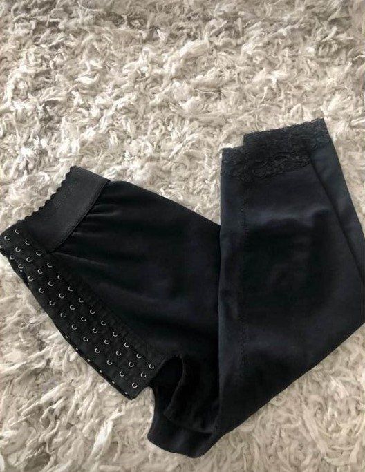 Pantaloni: Pantalon de compression postopératoire – Nuovo (secondo la descrizione) da Delémont venduto da Emi-98 3
