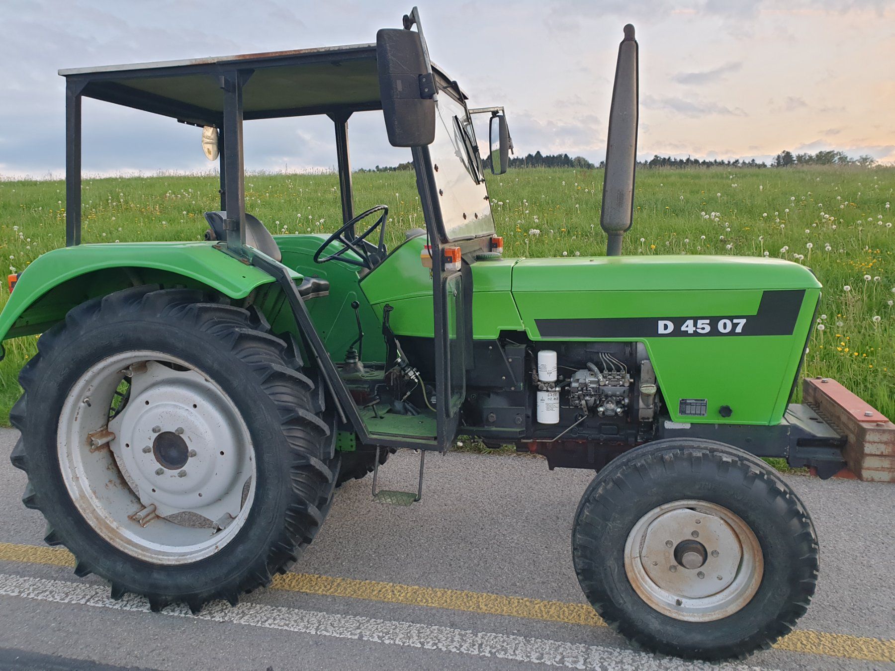 Deutz Trattori: Traktor Deutz Bagger Stapler Radlader Frontlader Hoflader – Usato da St. Gallen venduto da mer_jnb8