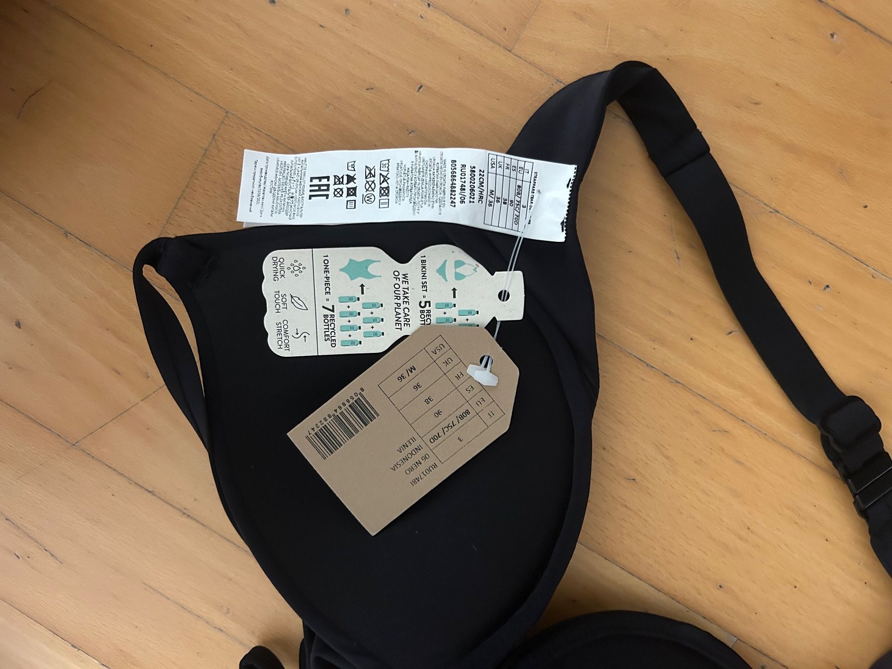Calzedonia Costumi da bagno & Bikini: Schwarzes Bikini Top – Nuovo (secondo la descrizione) da Embrach venduto da sel_tm6y 2