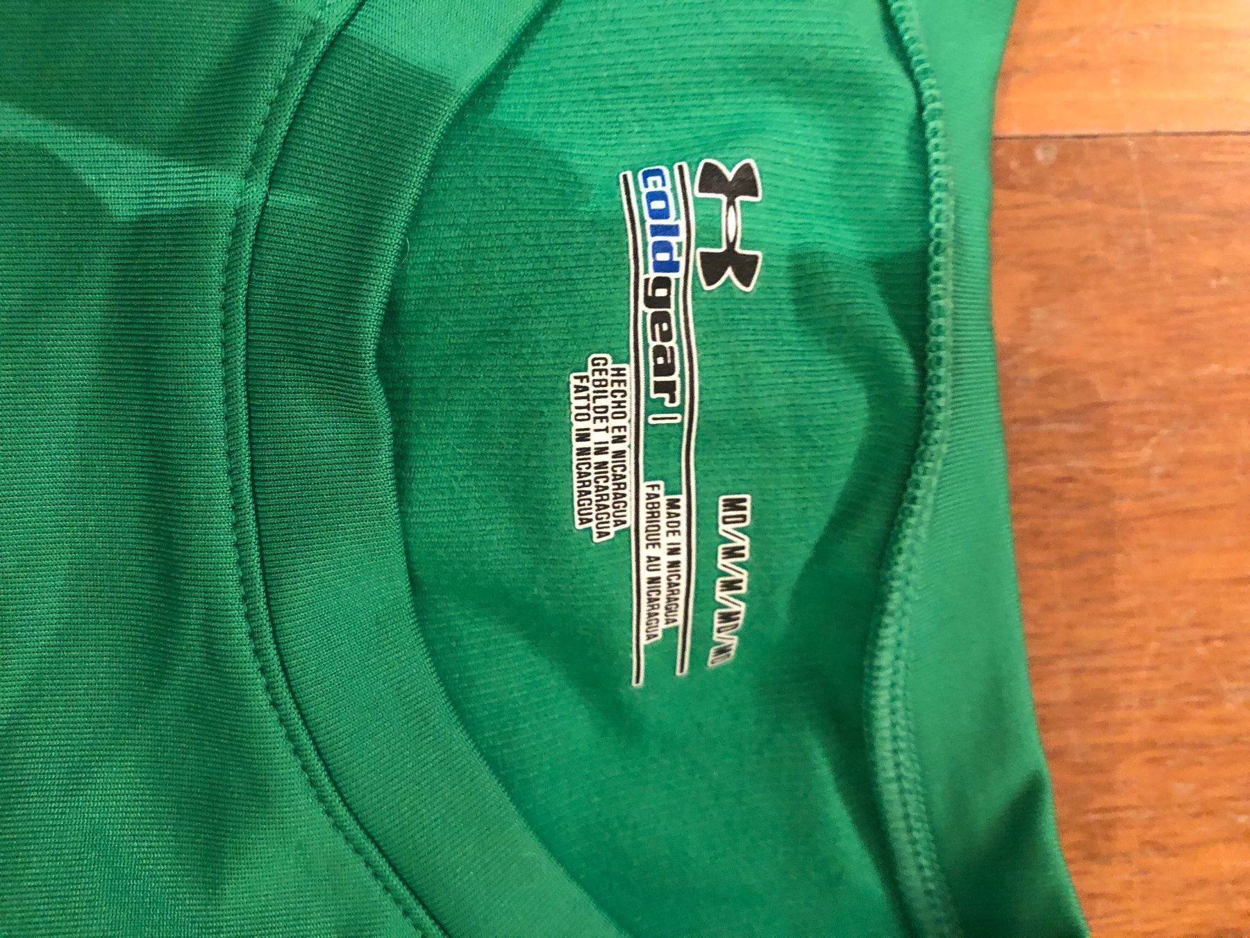Under Armour Maglioni & Felpe: Under Armour Winter Funktionsshirt – Nuovo e nell'imballaggio originale da Jenins venduto da Pocahontas013 1