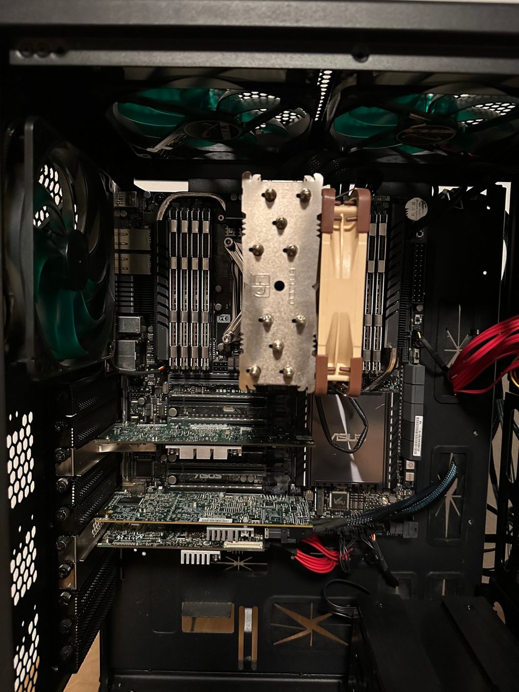 Server mit 8x 3.84TB SAS, 6x 1.92TB SATA SSD & 512GB ECC RAM (Gebraucht ...