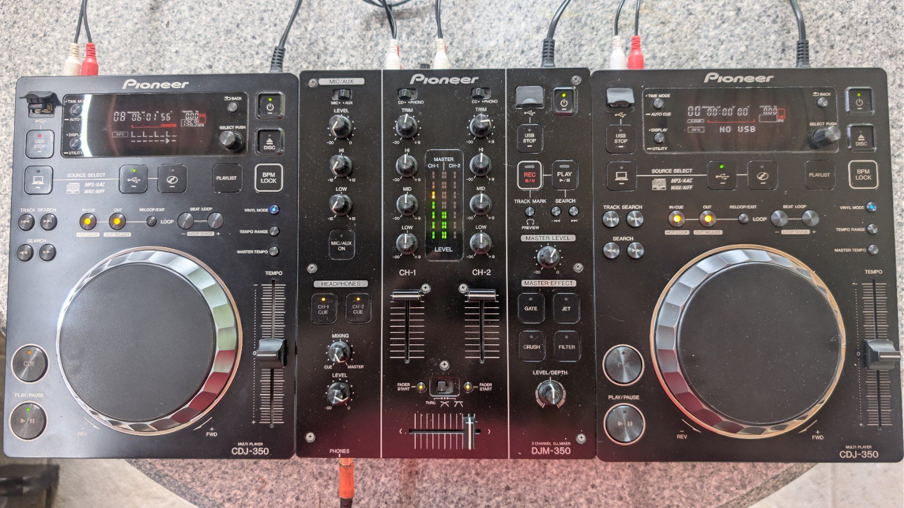 Pioneer Console di mixaggio: Pioneer 350 Set mit Case – Usato da Rafz venduto da tob_ymx7 5