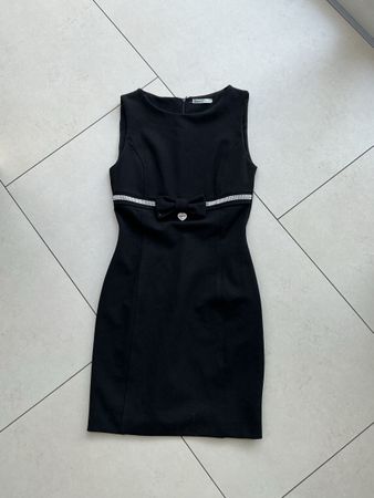 Ean13 Kleid schwarz mit Schleife 