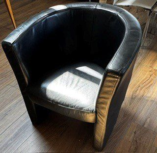 Fauteuils: Design Polstersessel Leder, schwarz – D'occasion à Hagendorn par RolandM