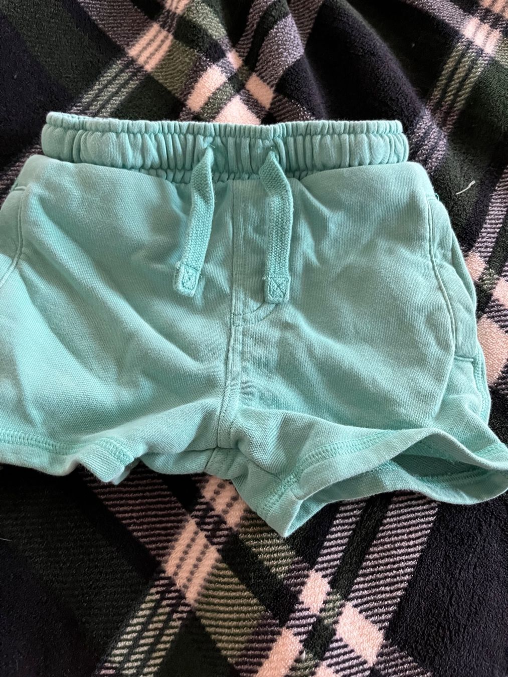 Pantaloni: 2 x Sommershorts, Größe 98 – Usato da Umiken venduto da deb_57xk 1