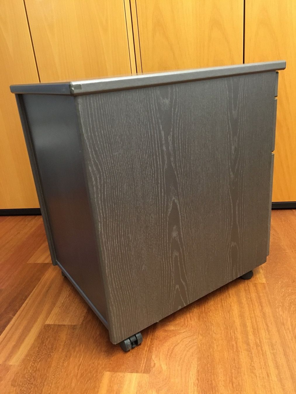 Banconi: Korpus Büromöbel / Rollcontainer – Usato da Sarnen venduto da jsc_65gt 2