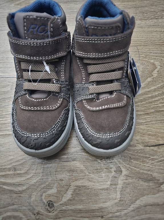 Schuhe für Jungen: Kinderschuhe – Gebraucht aus Grosshöchstetten von Qenko 1