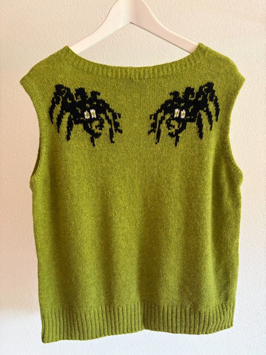 Prada Pullover & Sweatshirts: PRADA PULLOVER KURZARM GR. 44 – Gebraucht aus Zürich von joh_z2vz