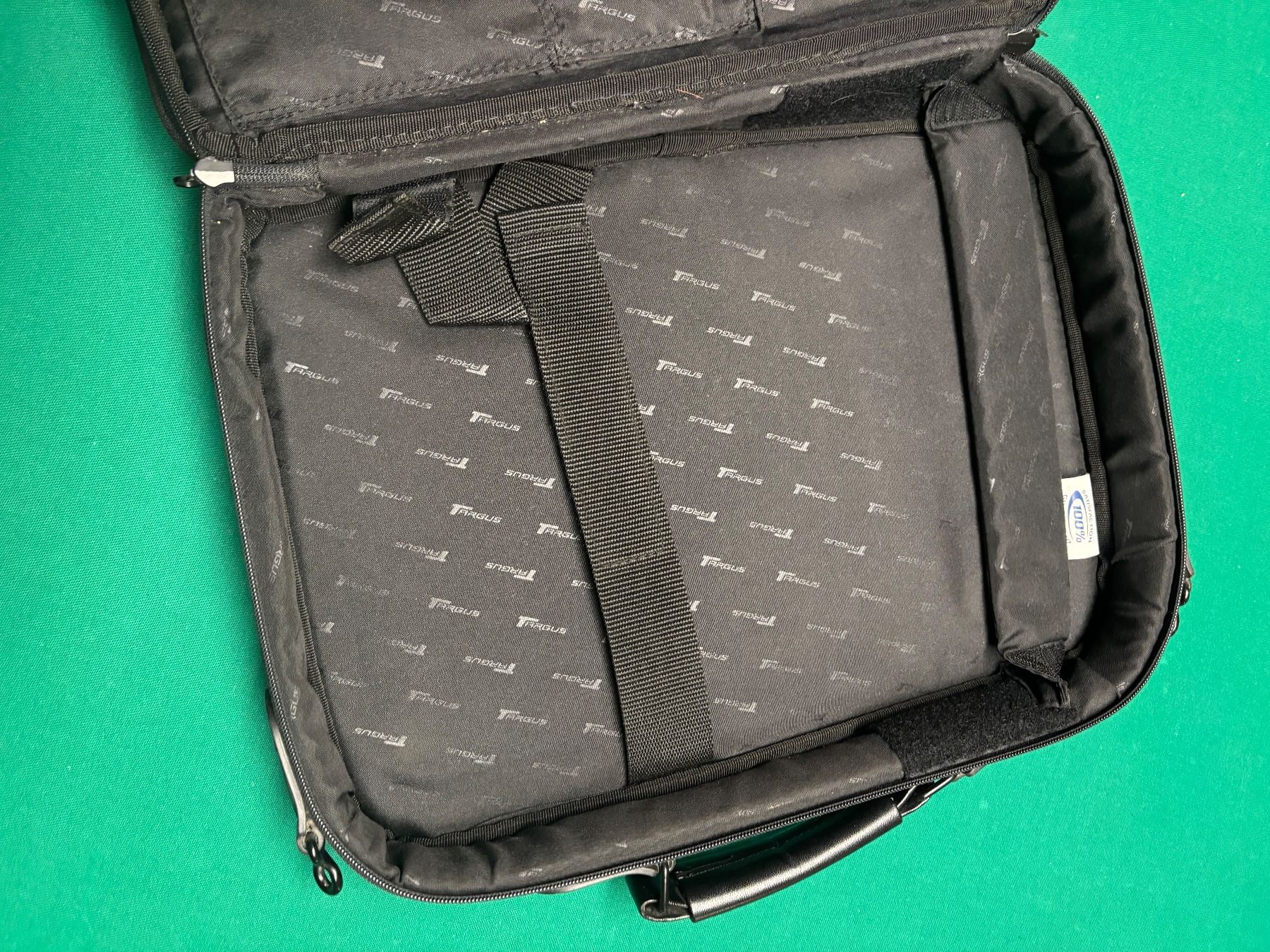 Borse: Sacoche ordinateur portable Targus 15.6" - – Usato da veyrier venduto da cch_l58s 2