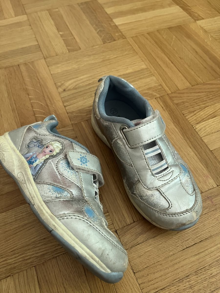 Chaussures filles: 2 – D'occasion à Bellevue par utilisatratice