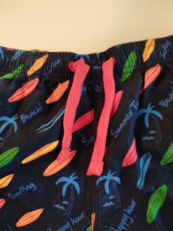 Farbenstarke Badeshorts Surfthena 149 2