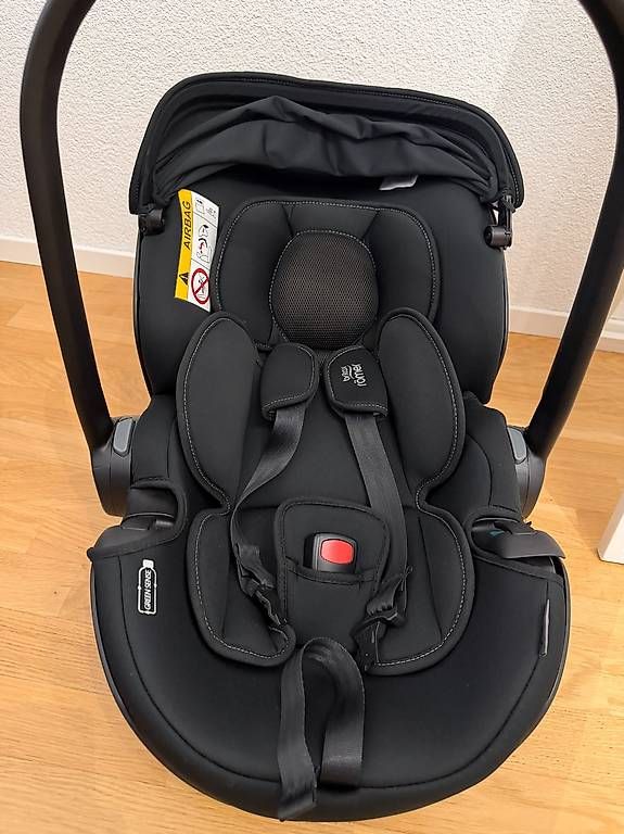 Seggiolini per auto: Britax Römer Baby-Safe Pro Babyschale - Unfallfrei – Usato da St. Gallen venduto da verkaufensg 4