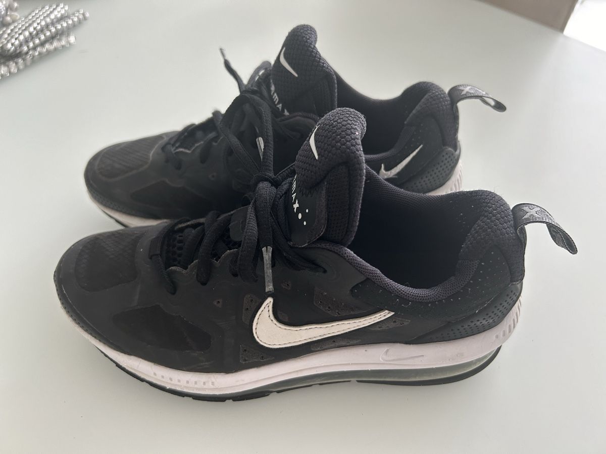 Scarpe per ragazzi: Chaussure NIKE Airmax – Usato da Boncourt venduto da fcb2005