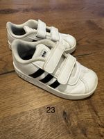 Schuhe 23