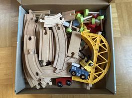 Holzeisenbahn-Set  kompatibel mit Brio Bahn