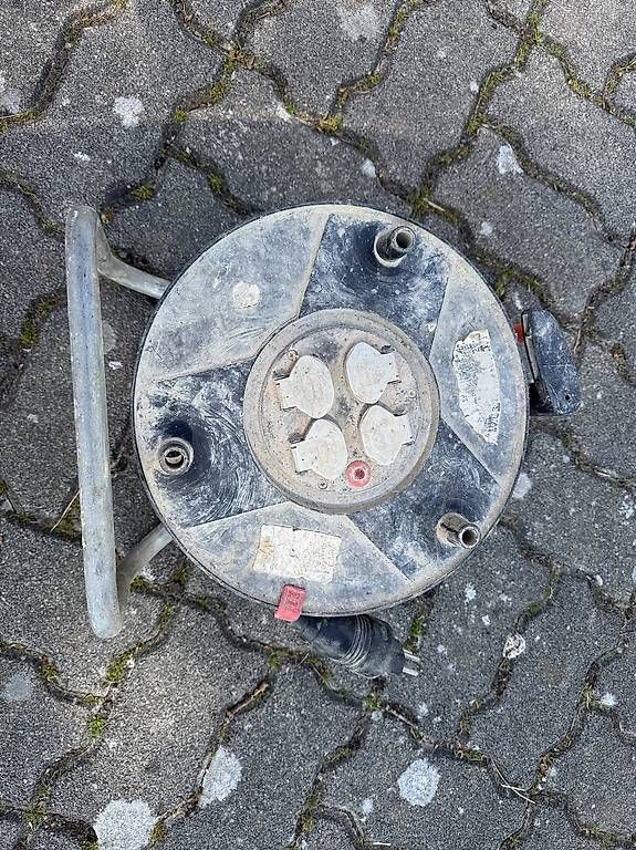 Tutti gli attrezzi: Enrouleur électrique 19 mètres – Usato da Lentigny venduto da EcuProd1