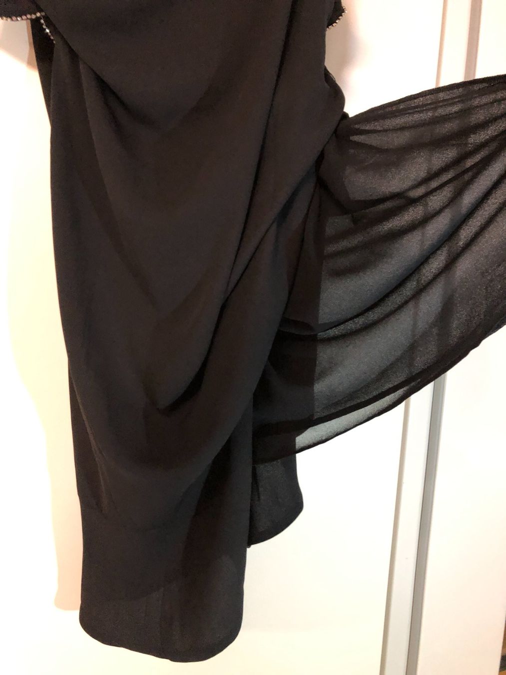 Guess Vestiti: Cocktailkleid- Abendkleid  Guess Grösse M Kleid – Usato da Fischbach-Göslikon venduto da 78anna 6