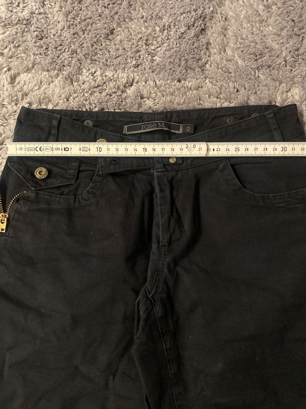 Pantaloni: Bermuda – Nuovo (secondo la descrizione) da Zürich venduto da lcl_r88r 4