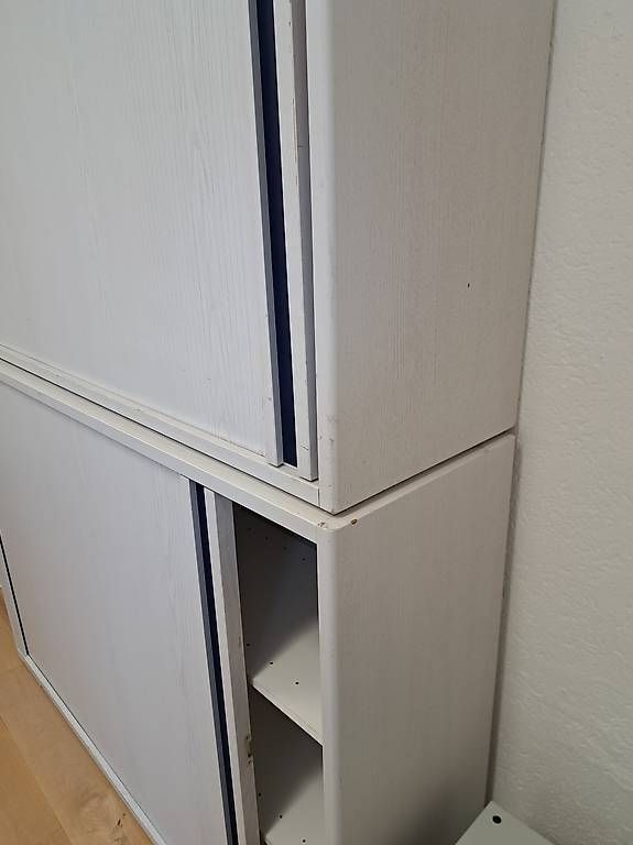 Armadi: Zemp Büromöbel Ordnerschrank – Usato da Uhwiesen venduto da Marthalen02 1