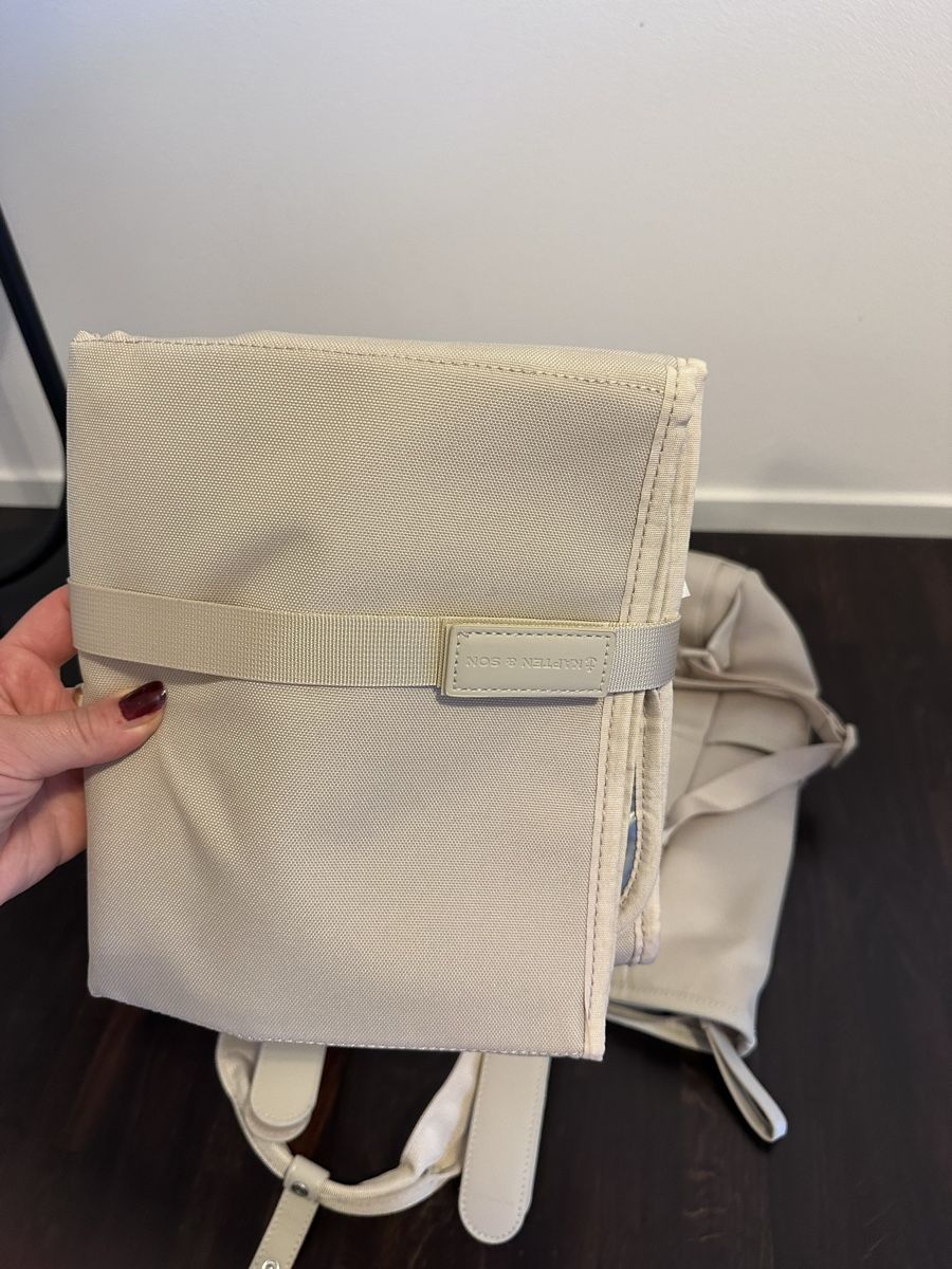 Kapten & Son Zaini: Kapten & Son Lindby Pro Diaper Backpack Set Sandstone – Nuovo (secondo la descrizione) da Zürich venduto da millaiana 3