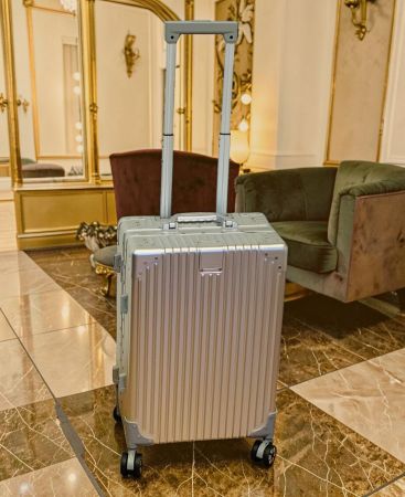 neuer 100% ALU Kabinengepäck TSA gateBAG SILBER S 55CM NEU