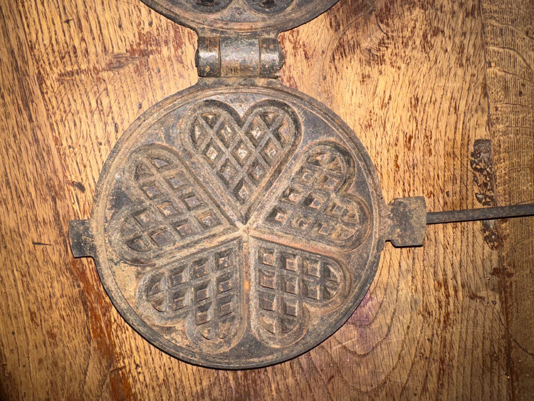 Teglie da forno: Gaufrier fonte 16cm waffeleisen – Usato da Lajoux JU venduto da Briard0 2