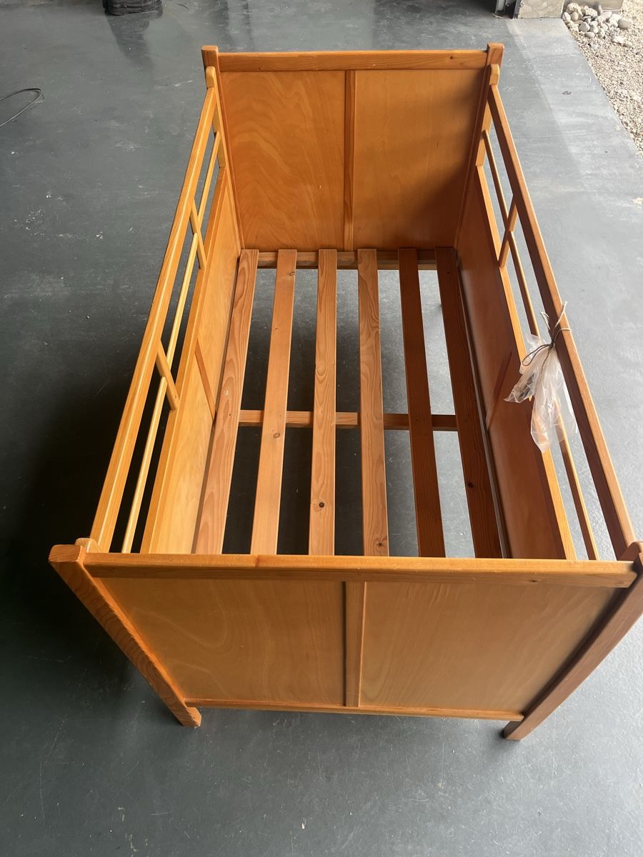 Letti: Gebrauchtes Kinderbett aus Holz – Usato da Zuzgen venduto da Mrpropper417