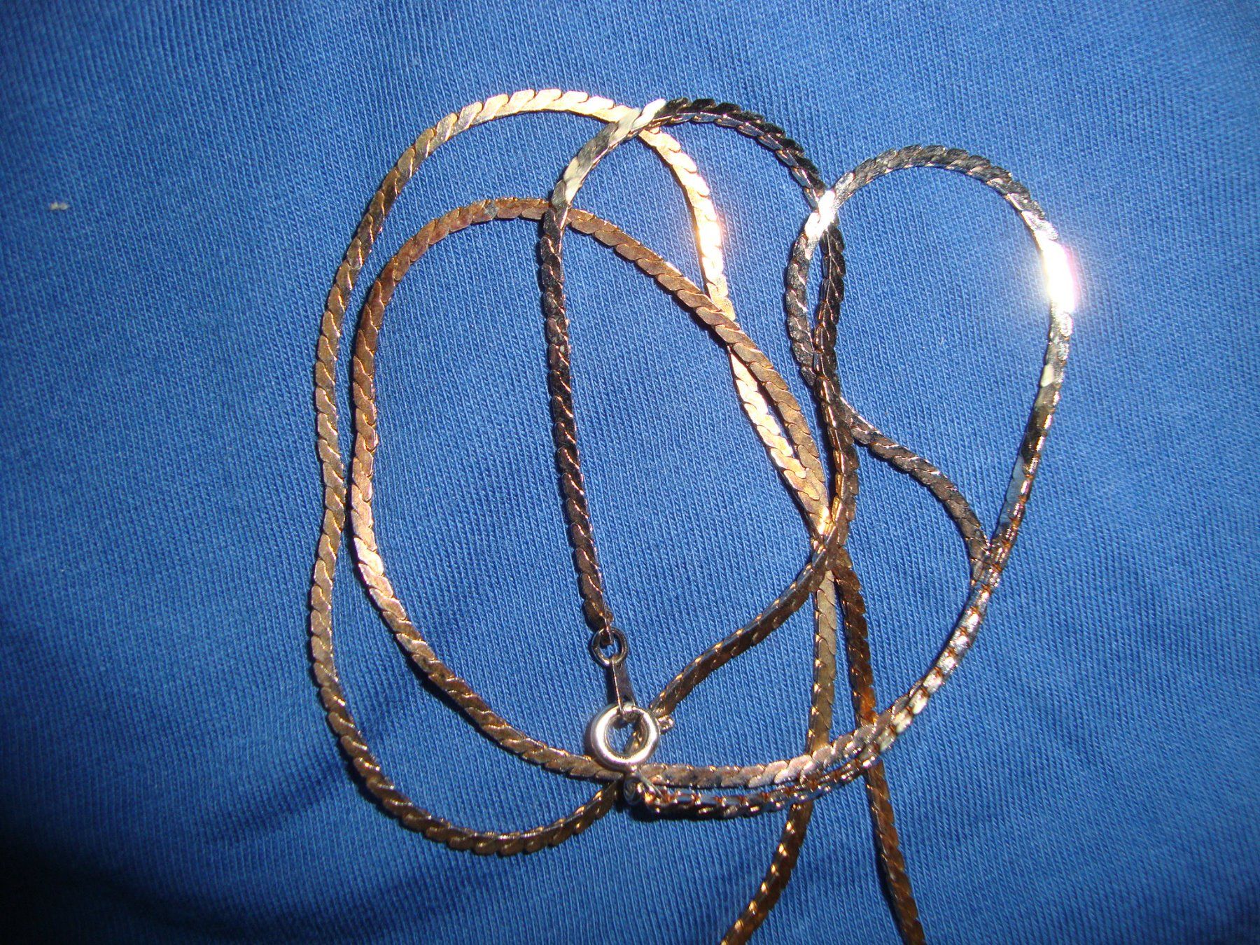 Catenine: goldfarbene Kette – Usato da Laufen venduto da ereli