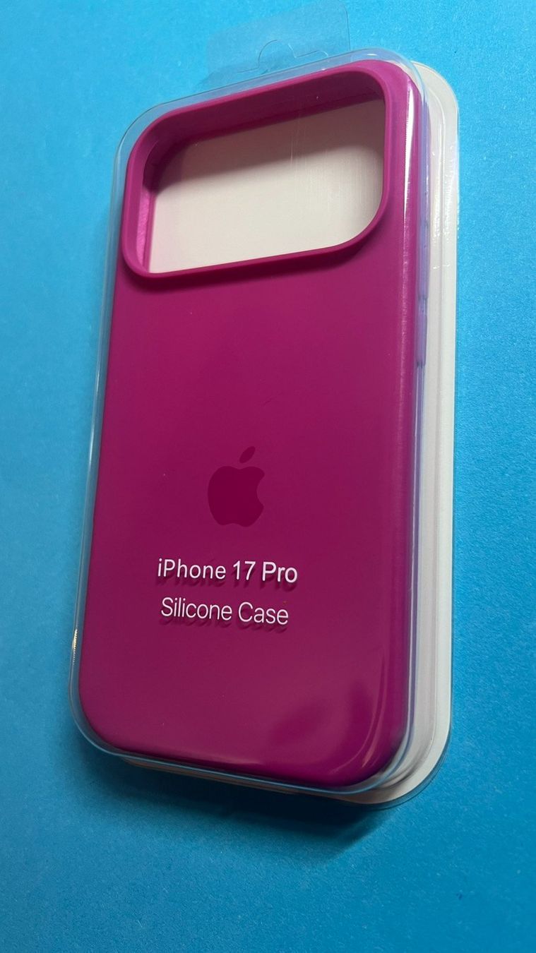 Covers & Schutzfolien: Hülle für iPhone 17 Pro. Coque pour iPhone 17 Pro – Neu und originalverpackt aus St-Cergue von max_snn5