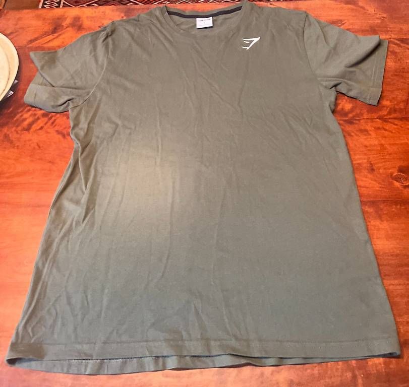 T-shirt: Magliette GymShark  – Usato da Arogno venduto da mat_r8nt 2