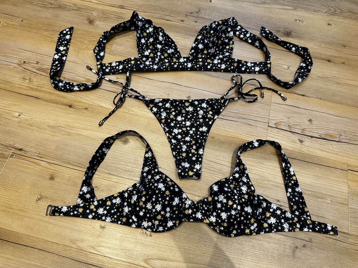 Badekleider & Bikinis: PALMAR Bikini Set Blumenmuster Schwarz Weiss Grösse M – Gebraucht aus Buchs AG von tifena