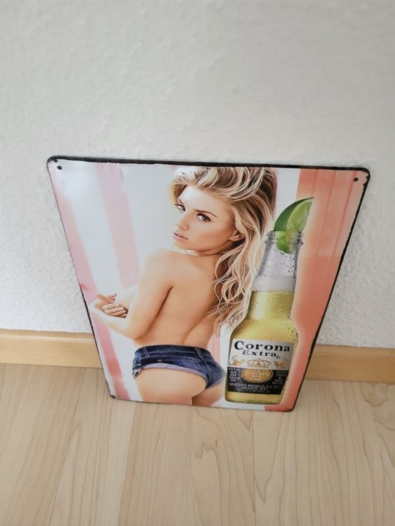 Blechschild Blowing Smoke Pin-up – 20x30,5 Cm, Metallschild, Wasserfest, Für Innen & Außen