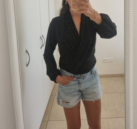 Body- Bluse Damen Marke TODAY schwarz Grösse S 
