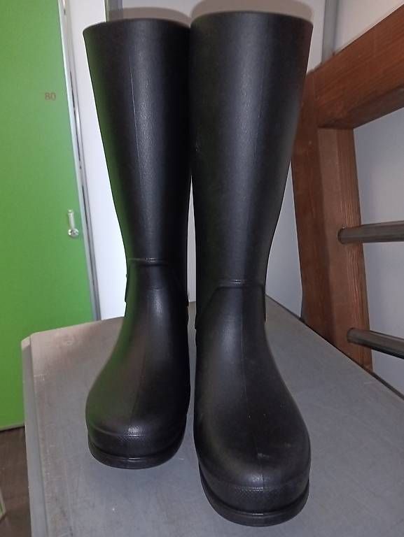 Crocs Scarpe da donna: Crocs Gummistiefel – Nuovo (secondo la descrizione) da Wangen SZ venduto da mkaelin87 1