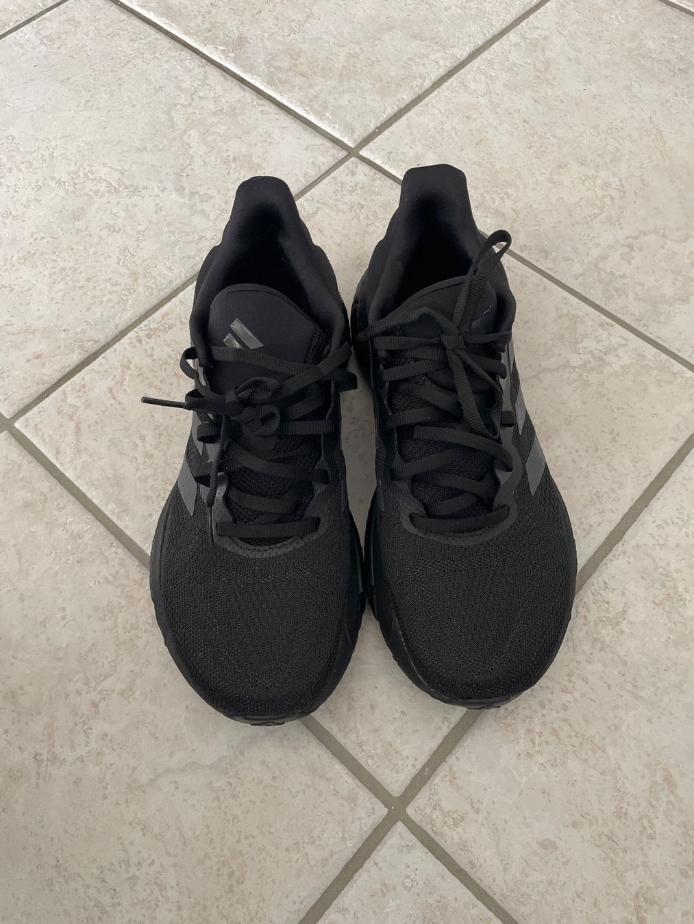 Adidas Damenschuhe: Adidas Solarglide 6 w / Laufschuhe – Neu (gemäss Beschreibung) aus Steffisburg von nadine1211971