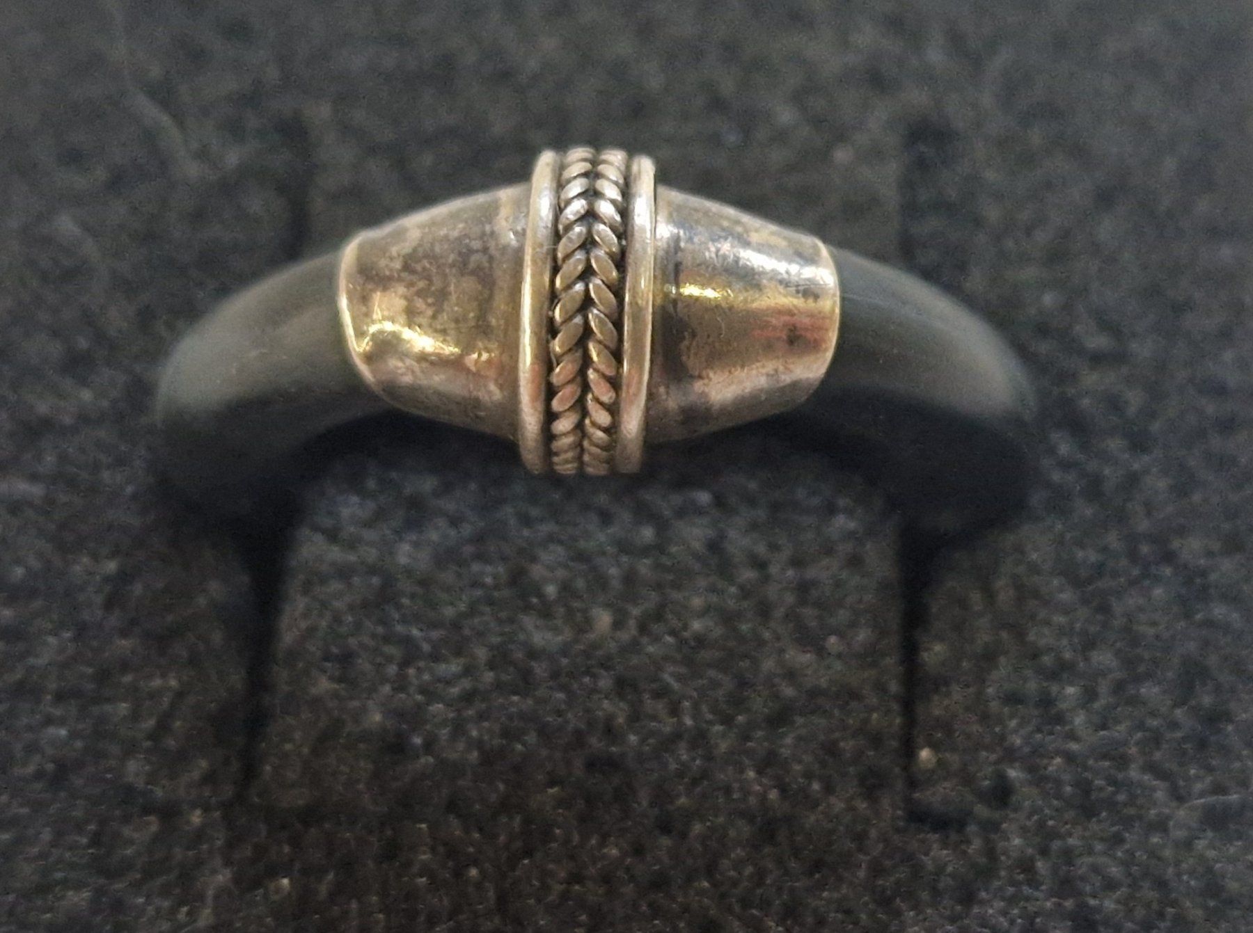 Ringe: RING MIT GUMMIBAND – Gebraucht aus Bilten von Mic2022