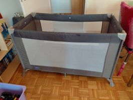 Reisebett Chicco grau mit Matratze guter Zustand 120x60cm
