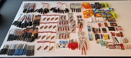 Lot mit Messer, Kosmetika, Rasiersachen, etc. - kein Versand